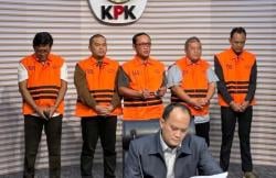 Fee Proyek 20 Persen: Begini Cara Bupati Lampung Tengah Diduga Raup Miliaran Rupiah