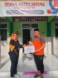 Gelar Aksi Solidaritas, SDN Candi 01 Semarang Galang Donasi untuk Korban Banjir Sumatera