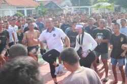 Jaga Kebugaran dan Kesehatan, Warga Binaan Lapas Serang Lakukan Senam Bersama