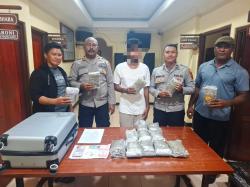 Pemuda Dibekuk di Pelabuhan Jayapura, Selundupkan 3,9 Kg Ganja dalam Koper