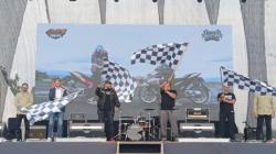 Ribuan Komunitas Otomotif Tumpah Ruah di Street War Bandung