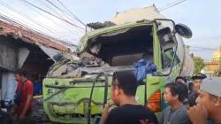 Kecelakaan Maut di Cilacap: Truk Tangki Tabrak Terios dan Motor, 4 Orang Tewas 2 Luka