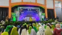 GOR Ewangga Membludak, Ribuan Jamaah Antusias Ikuti Tausiyah Mamah Dedeh