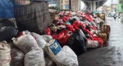Sampah Menumpuk Berbau Busuk, Pemkot Tangsel Tak Peduli