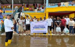 RSU Haji Medan Distribusikan 400 Paket Makanan Siap Saji untuk Korban Banjir di Langkat