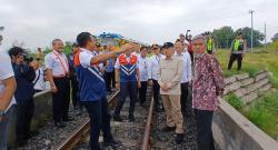 Tujuh Titik Jalur Kereta di Grobogan Rawan Longsor, Menhub Tinjau Kesiapan Jelang Nataru