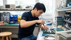 Ijazah Vokasi Tak Cukup Tanpa Orang Dalam, Membedah Pentingnya Jejaring Karir