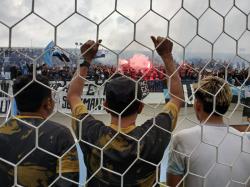 Curva Boys Datang ke Stadion, Suporter Jadi Penyemangat Persela di Tengah Krisis Tim