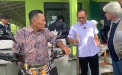 Dirjen Diktisaintek Tinjau Inovasi Pengelolaan Susu Perah di Ponorogo oleh PENS