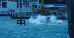 BMKG Peringatkan Gelombang Tinggi di Perairan Merak, Penyeberangan Diminta Waspada