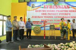 Dukung SDM Unggul Menuju Indonesia Emas 2045 ,Gedung Praktik TKR SMK Patriot Pituruh Diresmikan