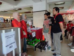 Inovasi Teknologi Tepat Guna Karya Mahasiswa Untag Surabaya Dipamerkan untuk KKN Desa