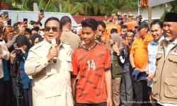 Prabowo Takjub Anak Pengungsi di Agam Hafal Nama Menteri, Ternyata Mau Jadi Tentara