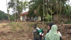 Bantu Korban galodo Agam hingga Akhir Tahun, Mahasiswa dan Dosen UMNatsir Turun ke Palembayan