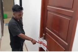 Update OTT di Kantor Bupati Bekasi Ade Kuswara, KPK Segel 3 Ruang Kepala Dinas