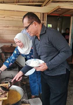 Warung Klangenan Purwokerto, Opor Rica Entok yang Bikin Rindu