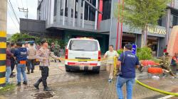 Hotel New Hollywood Pekanbaru Terbakar: 1 Orang Tewas, 12 Luka