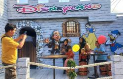 Tak Hanya Jaga Perayaan Nataru, Pos Terpadu Simpang Lima Purwodadi Malah Jadi Spot Foto  Warga