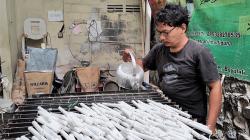 Jelang Natal, Perajin Lilin di Boyolali Banjir Pesanan