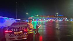 Tol Semarang Mulai Dipadati Pemudik Nataru, Polisi Imbau Waspada