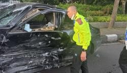 2 Mobil Tabrakan di Jalan Surapati Bandung, Diduga Gegara 1 Pengemudi Mabuk Miras