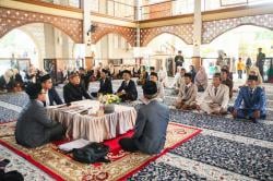 Momen Wagub Jateng Taj Yasin Jadi Saksi Nikah Massal, Beri Pesan Menyentuh ke Pasangan Pengantin