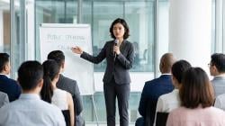 Public Speaking Menjadi Benteng Terakhir Profesional Muda di Era AI