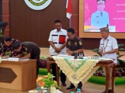 Tangani Masalah Hukum, Gubernur dan Kajati Kalteng Tandatangani Nota Kesepakatan