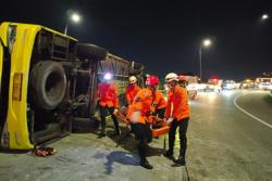 Bus Bekasi–Yogyakarta Terguling di Exit Tol Krapyak Semarang, 15 Penumpang Tewas