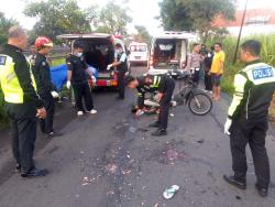 Kecelakaan Maut Bus Sugeng Rahayu Vs Dua Motor di Jalan KH Romli Tamim Jombang, 1 Orang Tewas