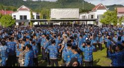 Ribuan PPPK Paruh Waktu Pemprov Sulbar Terima SK, SDK: Tidak Lama Lagi Jadi ASN