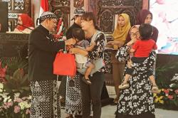 Dua Balita Terima Bantuan Cegah Stunting dari Pemkab Semarang