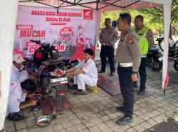 Pelayanan Nataru, Pos Terpadu Polres Probolinggo Siapkan Servis dan Oli Gratis
