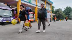 Jelang Nataru Penumpang Terminal Purabaya Meningkat, Puncak Diprediksi Capai 56 Ribu Orang per Hari