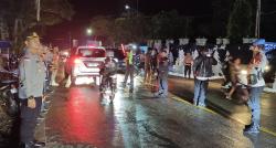 Kapolres TTS Sambangi Gereja-Gereja di SoE, Pastikan Ibadah Malam Natal Aman dan Kondusif