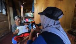 Tak Perlu Antre, Lansia dan Warga Sakit di Palembang Terima BLT via Door-to-Door