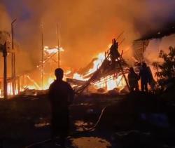 Kandang Berisi 45.000 Ayam di Tirem Brati Terbakar, Kerugian Mencapai Rp2,5 Miliar