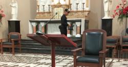 Jibom Brimob Sterilisasi Katedral Bandung dengan Alat Pendeteksi Radioaktif