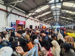 Puncak Awal Nataru, Penumpang Kereta di Daop 8 Surabaya Tembus 49 Ribu