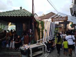 Destinasi Wisata Malang hingga Pusat Keramaian Jadi Fokus Indosat Permudah Akses Digital di Masa Nat