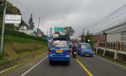 Antisipasi Macet Parah Nataru, Pemkab Cianjur Setop Sementara Angkutan Umum di Jalur Puncak
