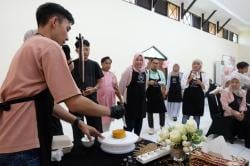 Baking Class Jadi Ruang Relaksasi dan Pengembangan Diri Perempuan di Indramayu