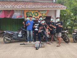 Antisipasi DBD, Pemuda Desa Sukaslamet Lakukan Fogging Mandiri di Permukiman Warga