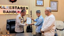 Kapolrestabes Bandung Apresiasi Kakek Pemberani Lawan Penipu Bersenjata Airsoft Gun di Sukajadi