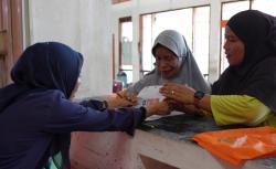 Modal Usaha dari Pintu ke Pintu, Cara Marwan Manfaatkan BLTS Kesra di Padang untuk Bangkit