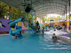 Wisata Kolam Renang Jadi Primadona Anak-anak Saat Libur Sekolah