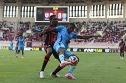 Dua Gol Babak Kedua Bungkam Persela, Persipura Kokoh di Kandang