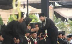 Hadiri Doa Bersama Bumi Reog Berzikir di Ponorogo oleh PSHT, Ini Pesan Emil dan Lisdyarita