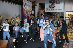 Nguri-uri Budaya, Perlawanan Kultural Terhadap Degradasi Nilai Kemanusiaan di Era Modern
