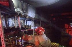 Kebakaran Toko Raja Cuan di Jombang, Dagangan Perlengkapan Bayi Ludes Dilalap Api